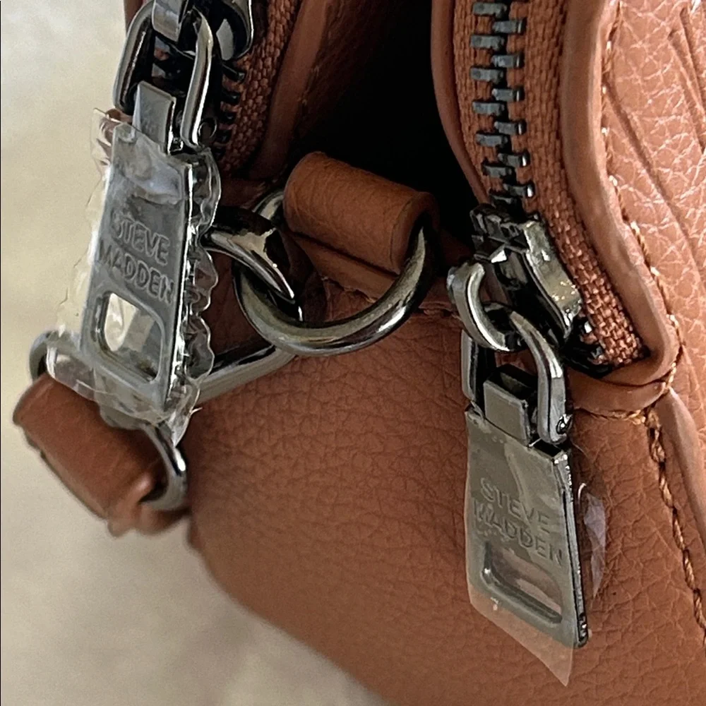 NWOT/ Never Used Steve Madden Tan Embossed Crossbody Bag